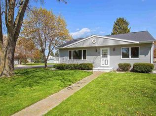 206 1st St, Luxemburg, WI 54217