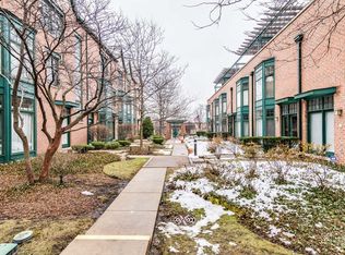 101 N Euclid Ave APT 3-8, Oak Park, IL