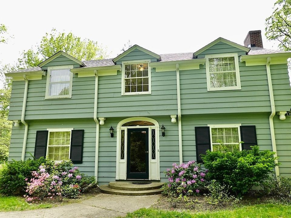 1st image of 3411 S Burlington Dr