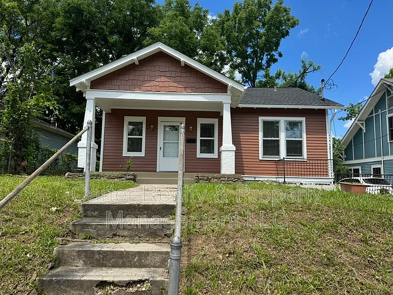 714 McFerrin Ave — Photo 1