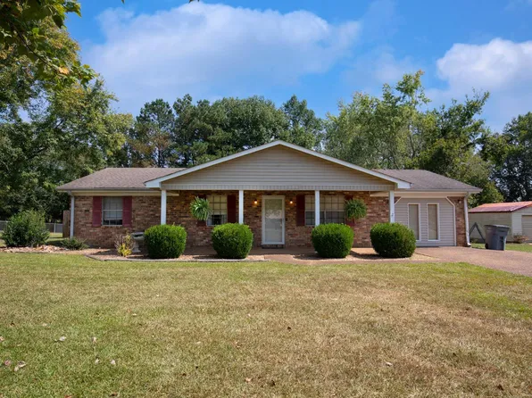 287 Phillips Dr, Killen, AL 35645