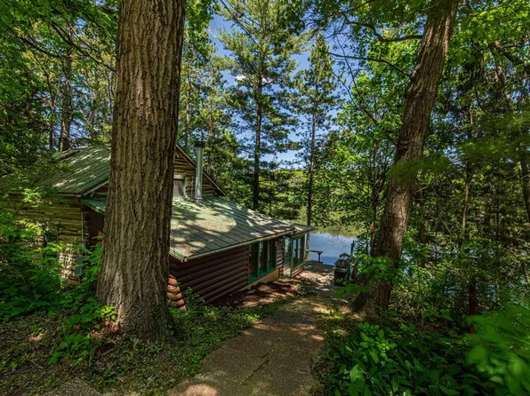 N3892 Park Rd, Brodhead, WI 53520