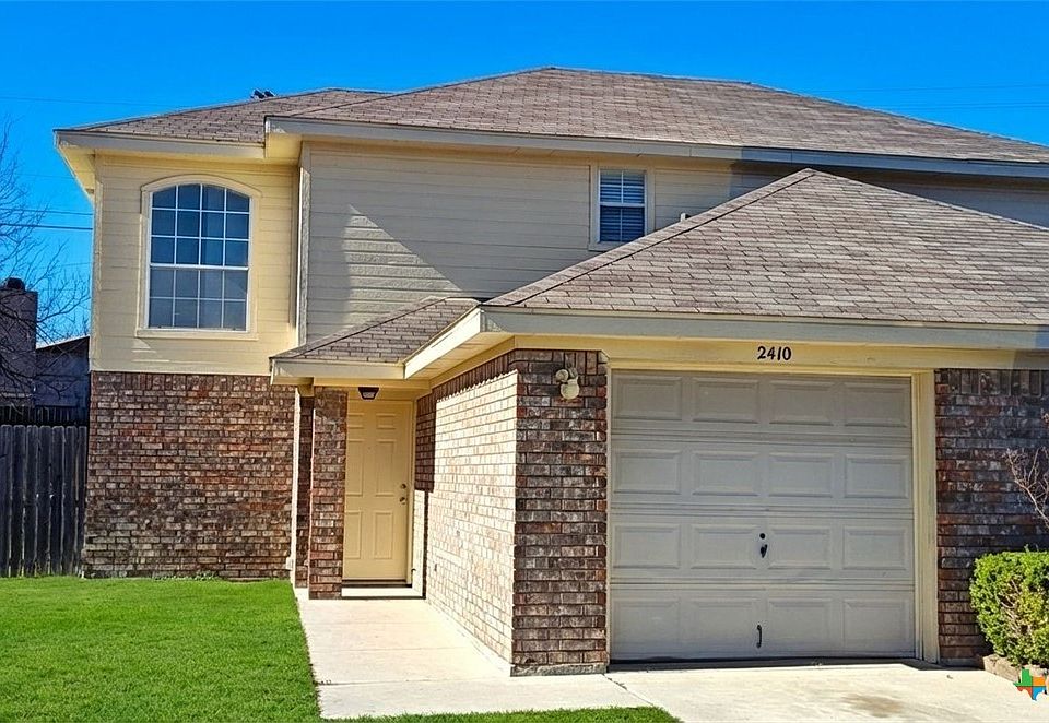 1st image of 2410 Skylark Cir