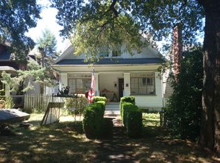 2427 8th Ave W, Seattle, WA 98119
