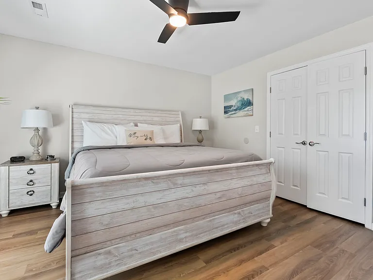 1008 Anne St — Photo 13