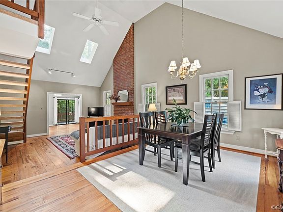 3rd image of 5600 Old Willow Ct