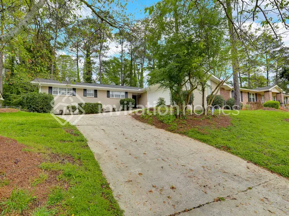 2813 Rainbow Forest Dr, Decatur, GA 30034