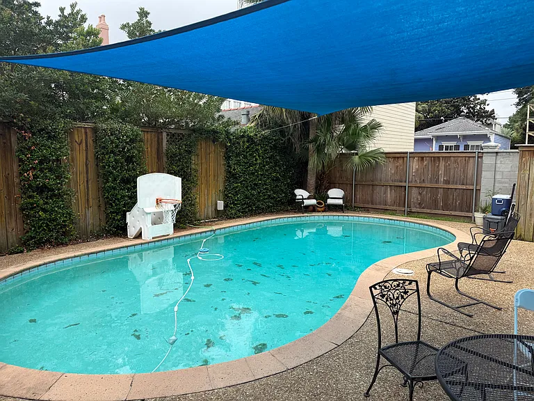 Ground Pool level