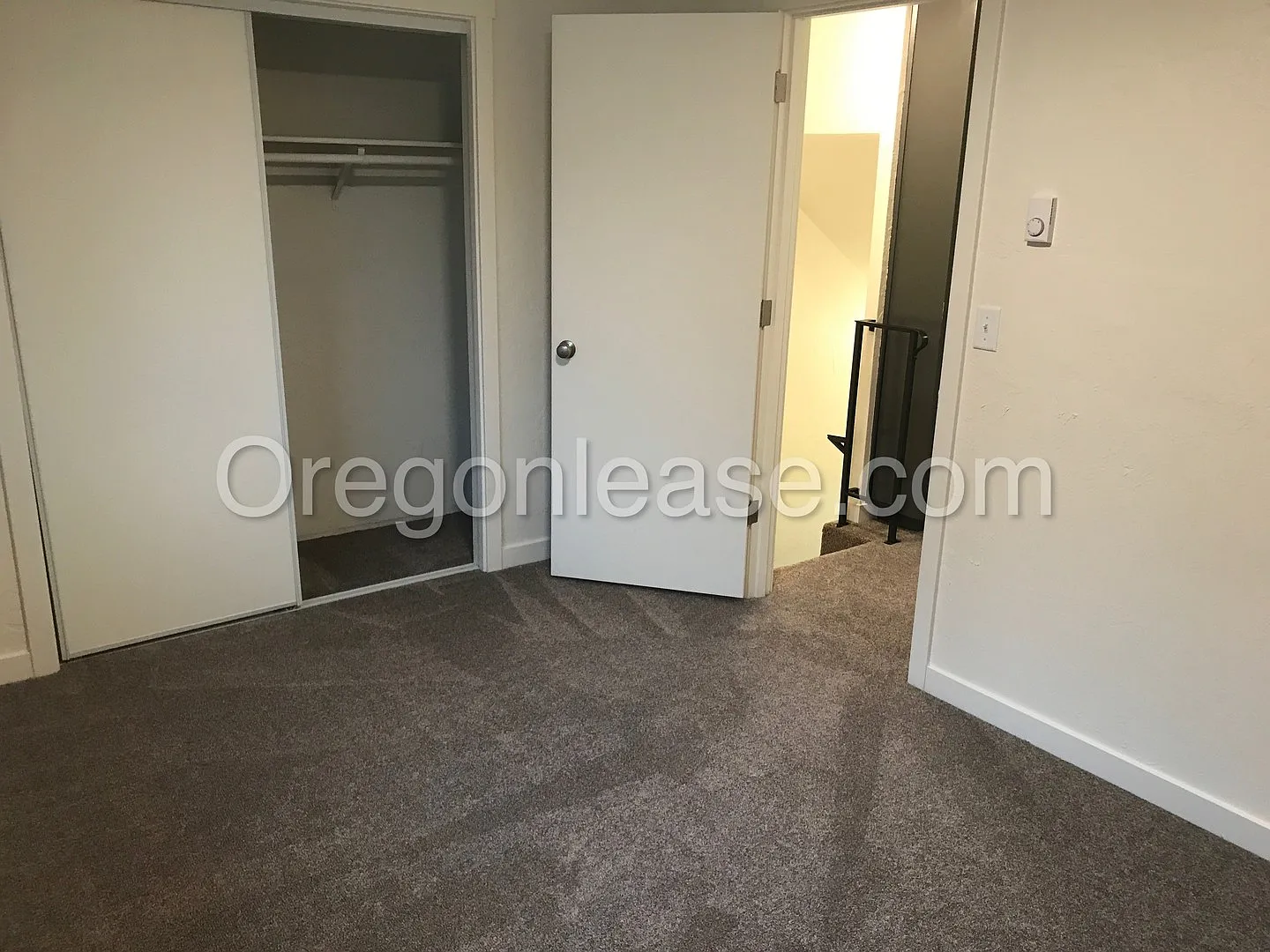 Two bedroom 1.5 bath townhouse in West Springfield — Photo 2