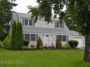 655 Kingsbridge Ln, Ridgewood, NJ 07450