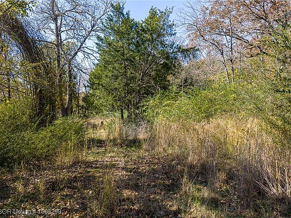 2nd image of 1738 Horton Lake Way