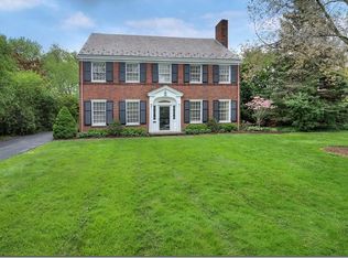 2725 Inverness Rd, Shaker Heights, OH 44122