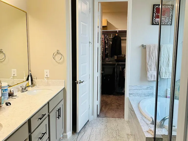18531 Wolf Mountain Ln — Photo 11