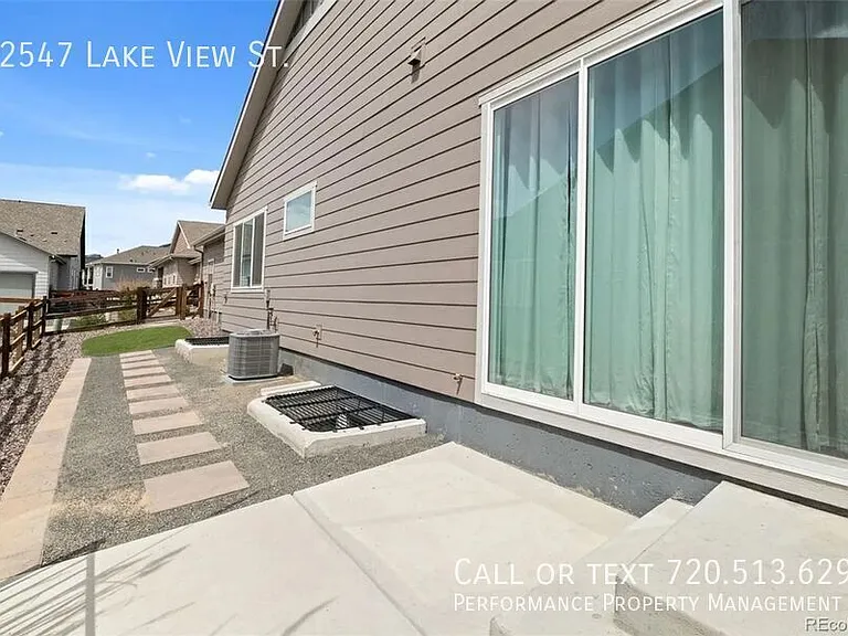 12547 Lake View St — Photo 19