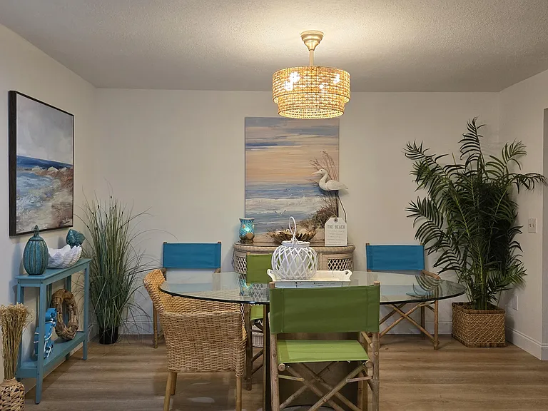 8761 Ilex Ct — Photo 6