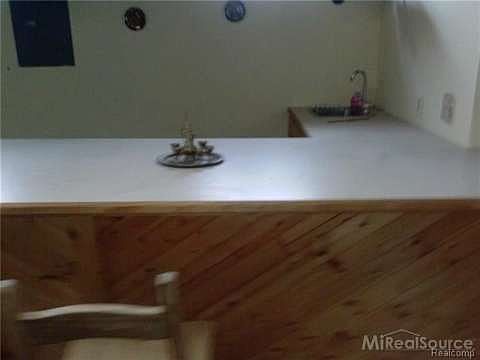 4th image of 46816 Springhill Dr