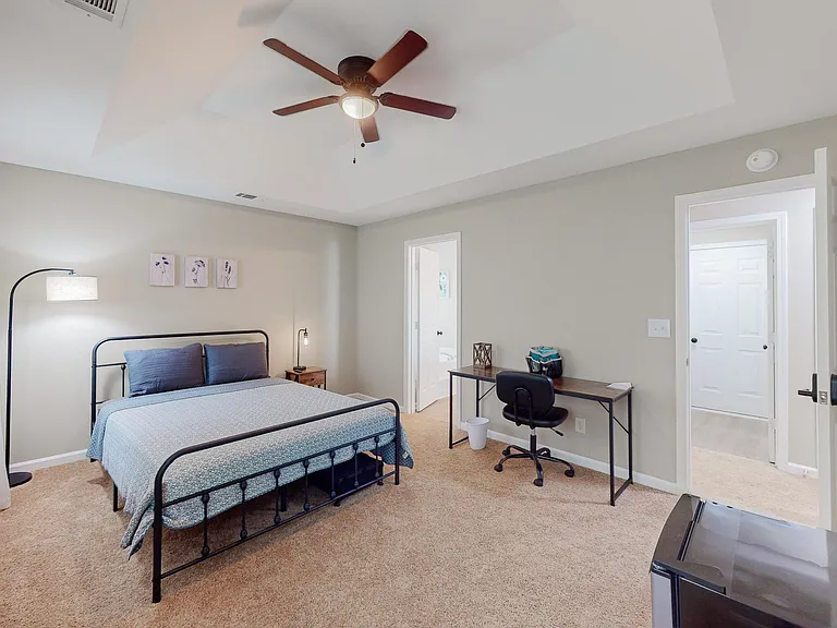 613 Pennybrook Ln — Photo 5