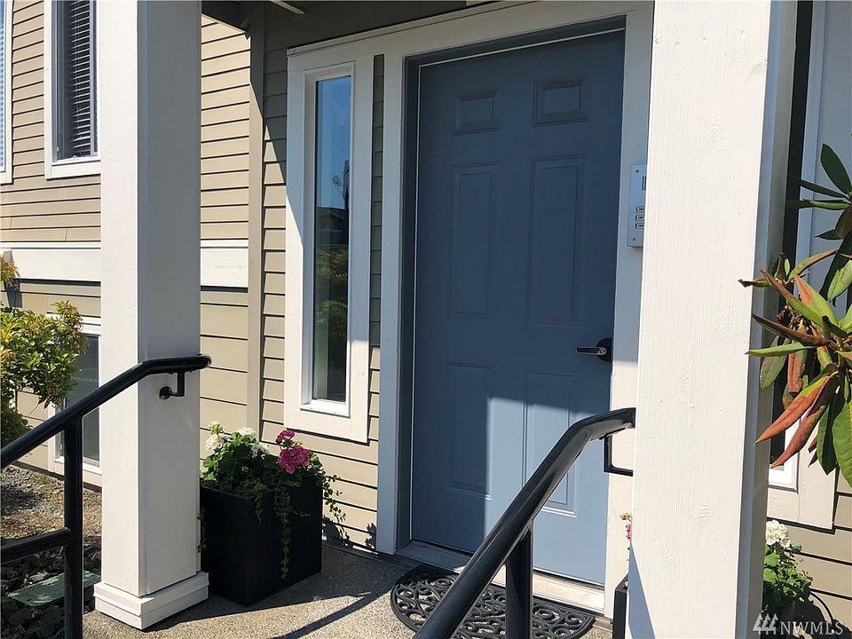 An inviting entrance to the home to Unit A-1.