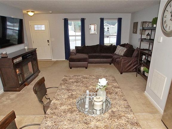 4th image of 330 Celia Ln #24
