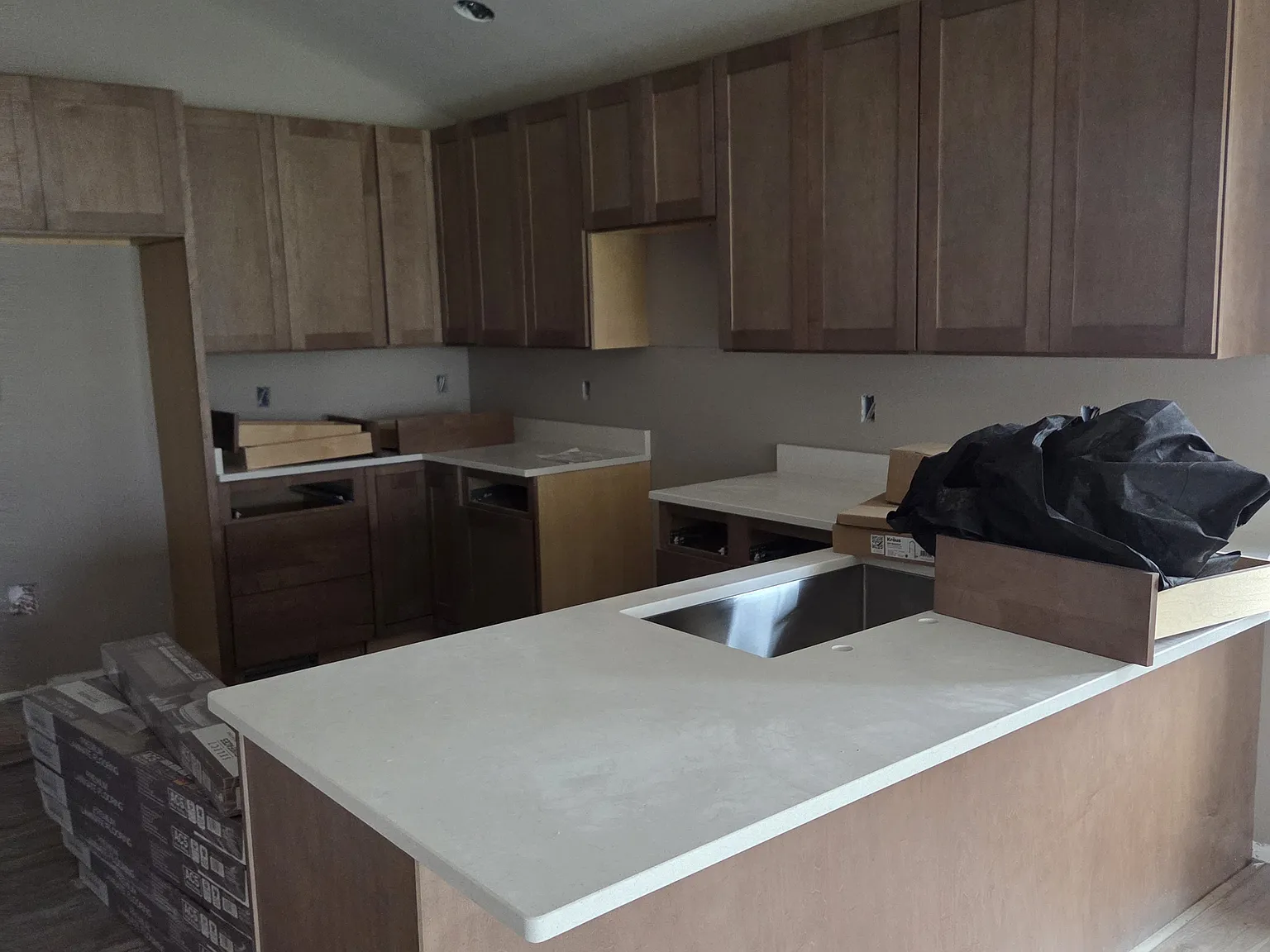 Hillwood Blvd, Pewaukee — Photo 2