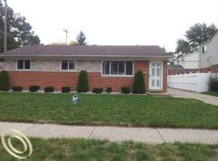 36255 Canyon Dr, Westland, MI 48186