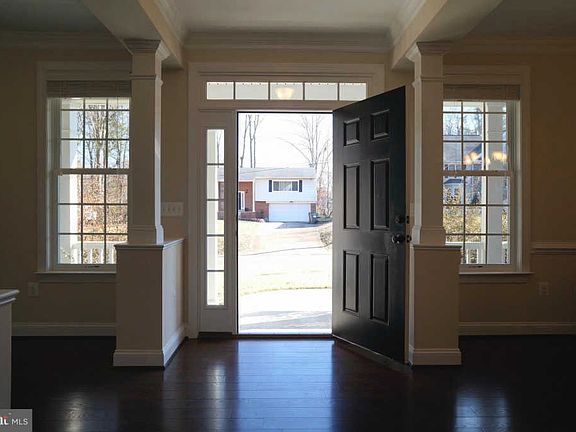 5th image of 1118 Aquia Dr
