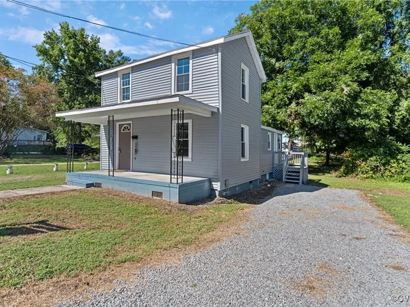 735 Halifax St, Emporia, VA 23847