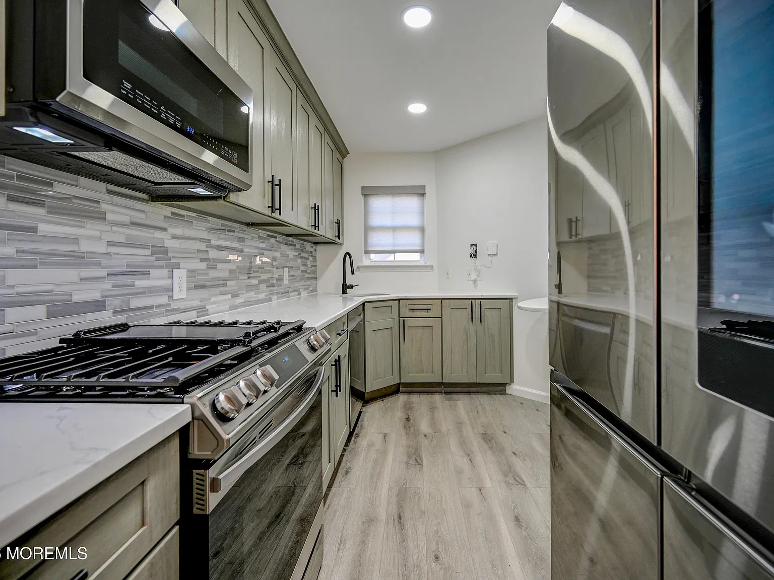 3 bed, 2.5 bath, 1534 sqft, $3,450 — Photo 4