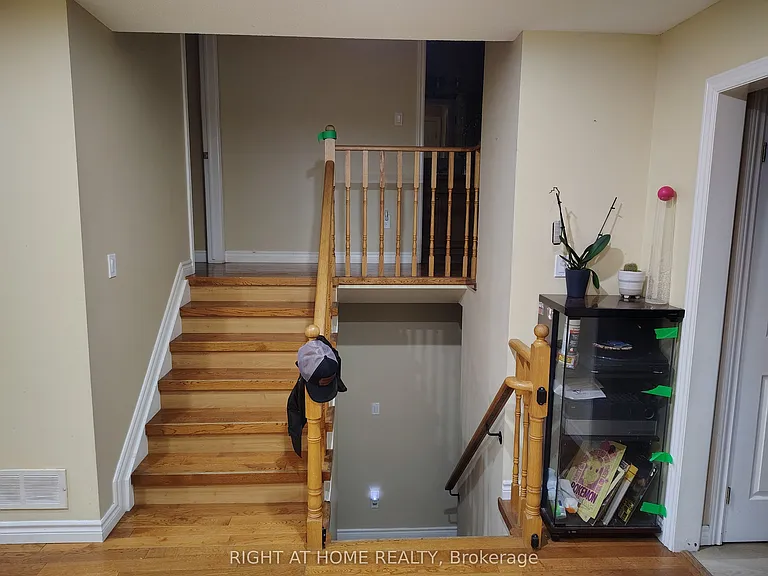 47 Jackson Ct W — Photo 13