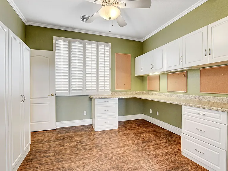 408 Silver Prairie Ct — Photo 27