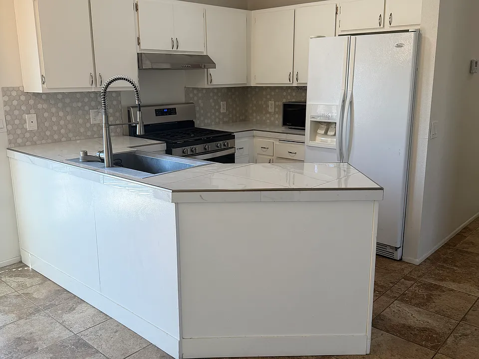 79360 Avenue 42 #4