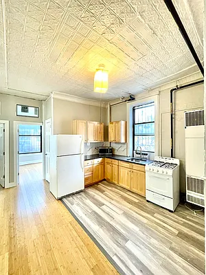 Rented by Pear NYC LLC | media 8
