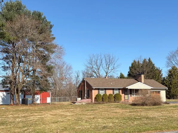 4381 Engle Molers Rd, Shepherdstown, WV 25443