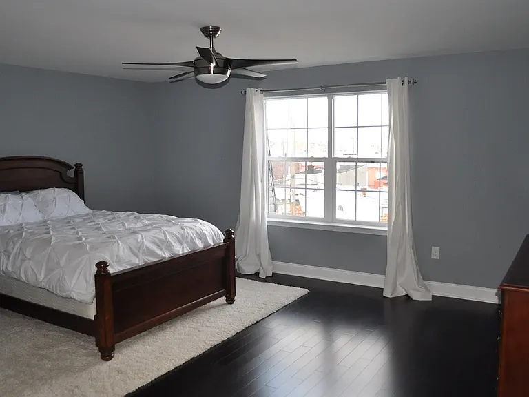 2545 E Dauphin St #1 — Photo 16