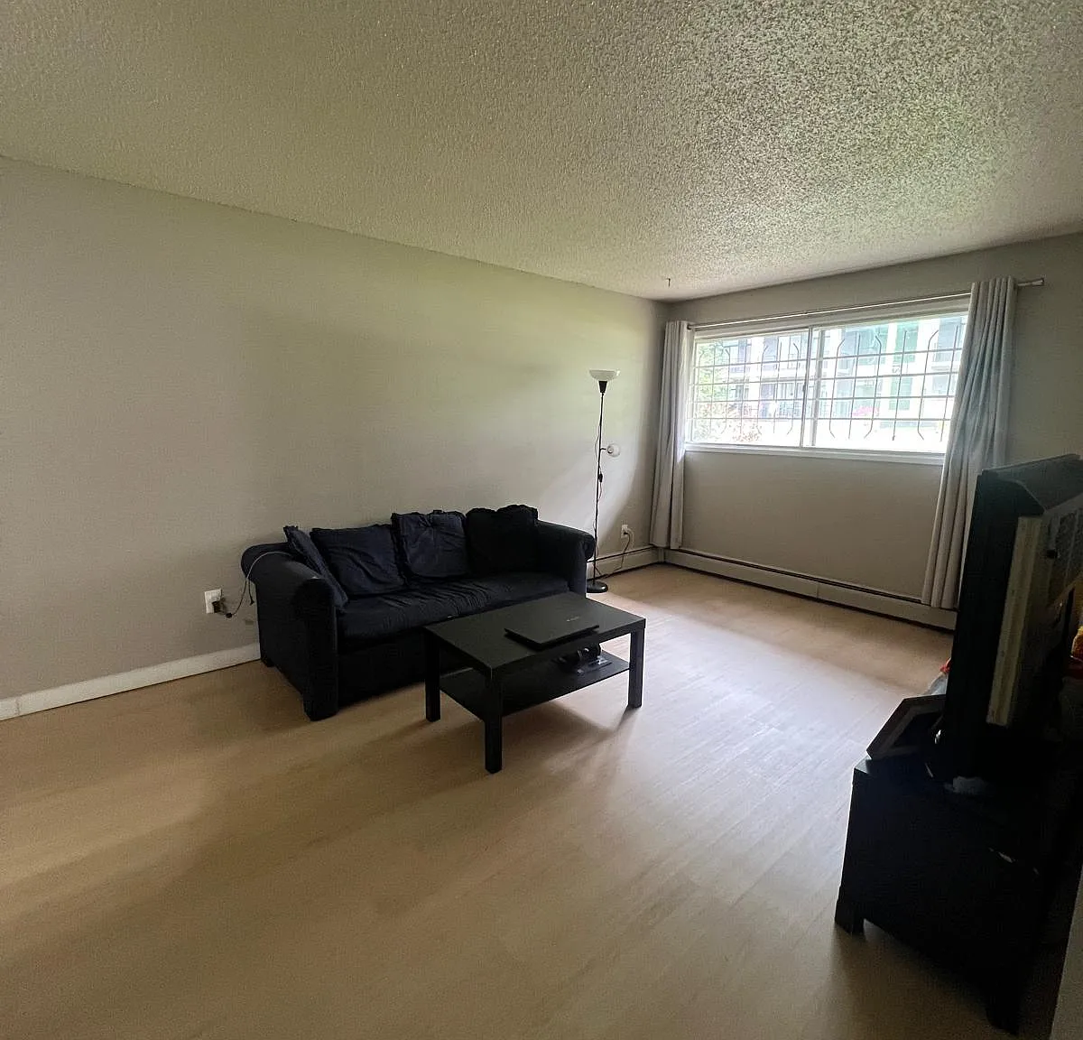 1 bed, $1,037 — Photo 1