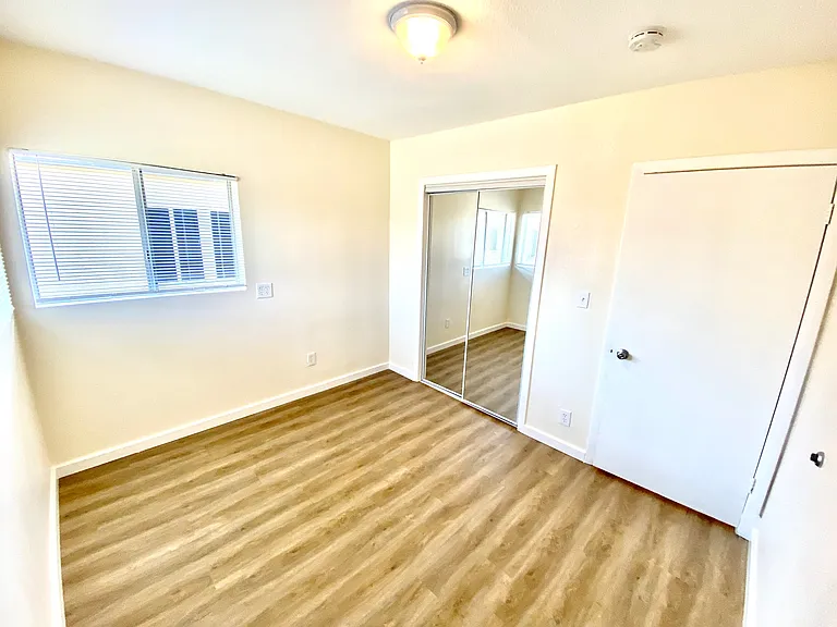 1530 Locust Ave #D — Photo 11