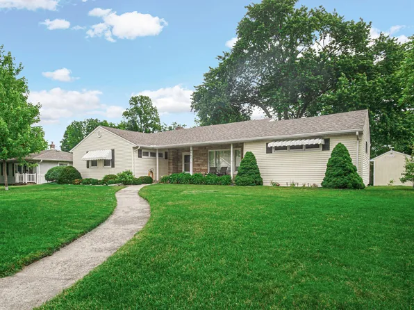 847 Garfield St, Hobart, IN 46342