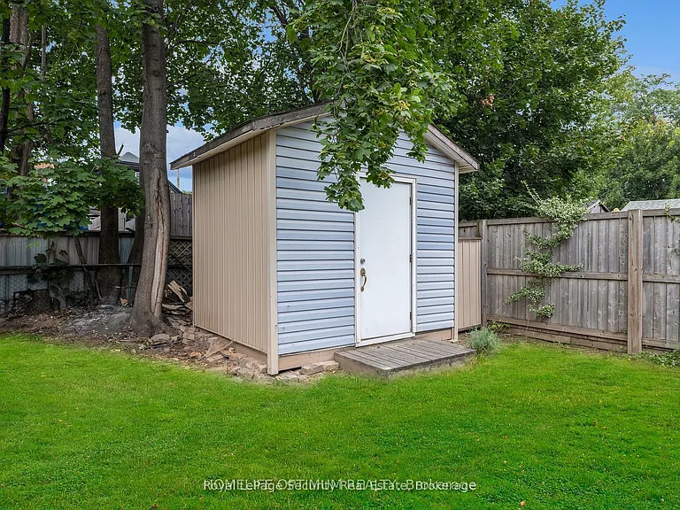 35 Bayfield Ave — Photo 24