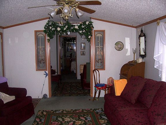 3rd image of 2036 Foxwood Dr