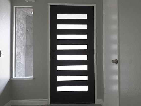 5-Entry door hallway