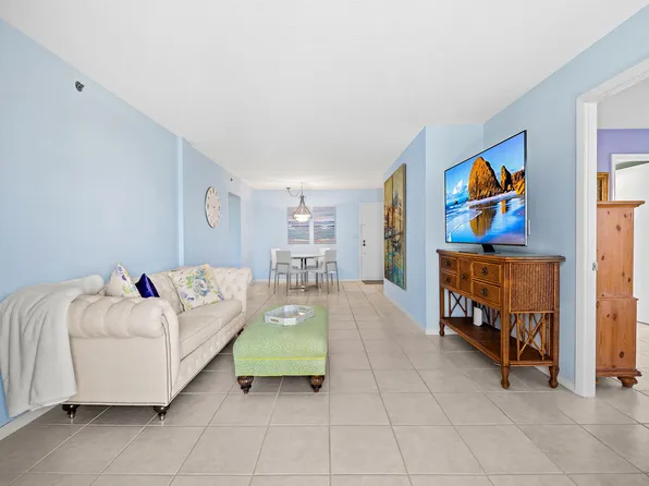 3221 S Ocean Boulevard #302, Highland Beach, FL 33487