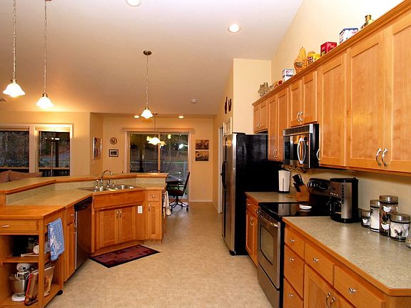 Gourmet Kitchen
