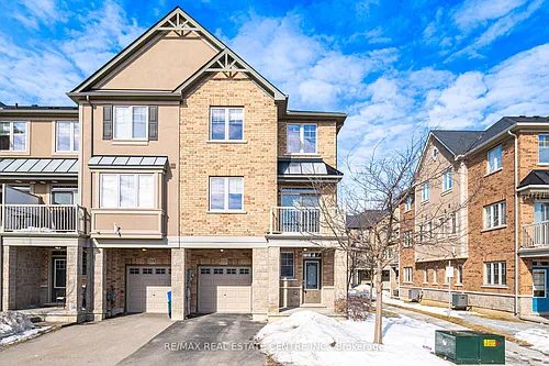 221 Westbank Trl Photo 1