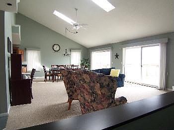 5th image of 7572 Hillcrest