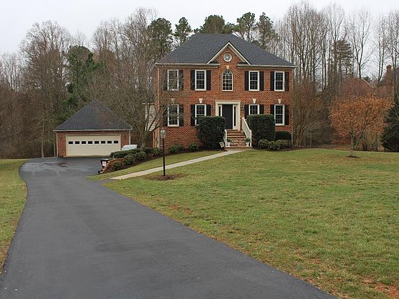 2nd image of 1502 Cuddington Ln