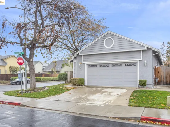 900 Buckskin Ter, Brentwood, CA 94513