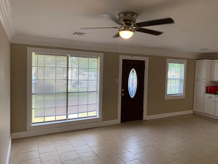 119 Blue Rose Dr — Photo 2