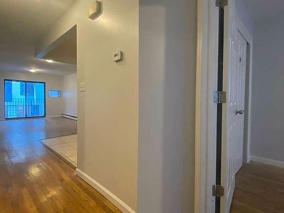 5th image of 93 Stockton St #3