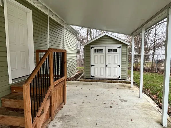 25 Kimberly Ln #Kim25, Olmsted Falls, OH 44138