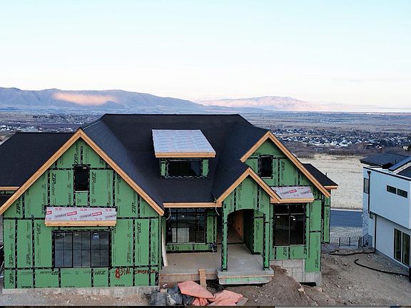 4th image of 831 N Emery Ln #54